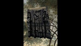 Elegant And Eye-Catching Floral Design, This J.jill Skirt Is A Pretty Addition To Any Wardrobe