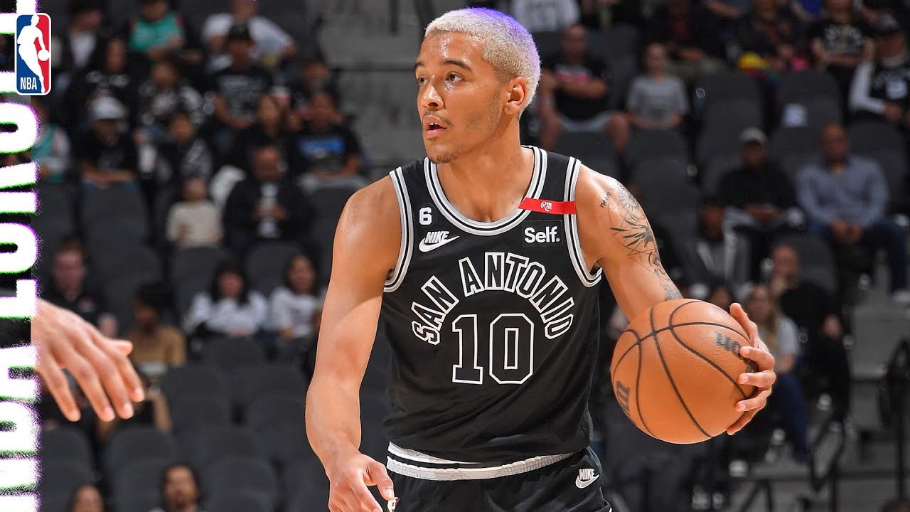 San Antonio Spurs' Jeremy Sochan on Playing Point Guard: 'We'll See!' -  Sports Illustrated Inside The Spurs, Analysis and More