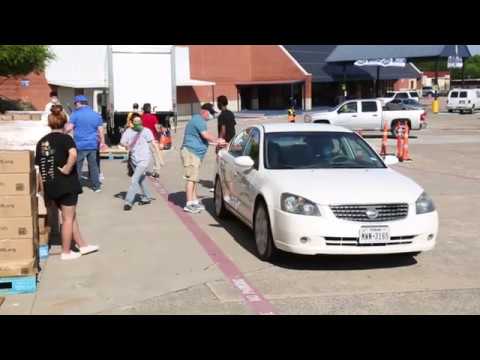 Trinity Basin Preparatory and the North Texas Food Bank Feed Thousands of People