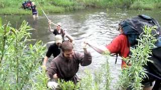 Полиция в холодной воде.AVI