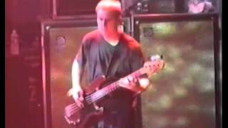 [HD] Foo Fighters - Enough Space (1997 LiVE 2cam)