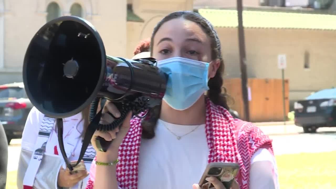 Pro-Palestinian protesters share experiences after police broke up encampment at VCU