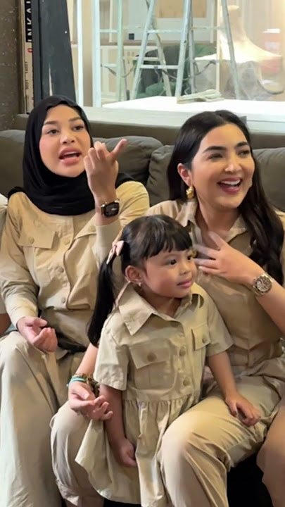Ameena asks papata @AttaHalilintar and her uncle sings ziggy-zagga