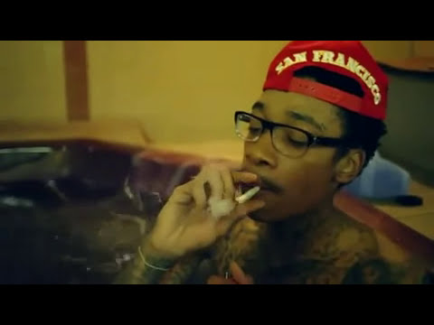 Wiz Khalifa's Instructions On How To Roll A Perfect Joint Rollin the perfect paper plane with Wiz Khalifa daytoday season 3 episode 4 directed and shot by bill paladino