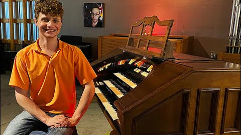 Demonstration run-thru of a Conn Theatre Organ Mod...