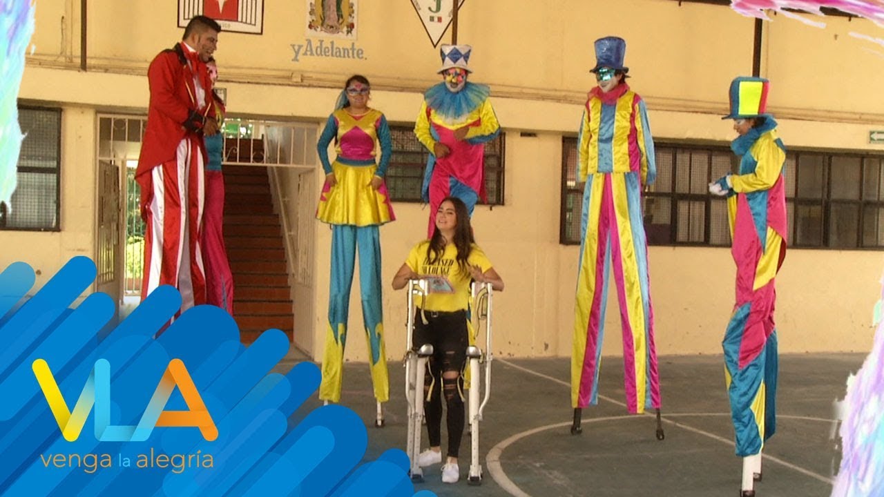 ¡Increíbles acrobacias en zancos! | Venga la Alegría