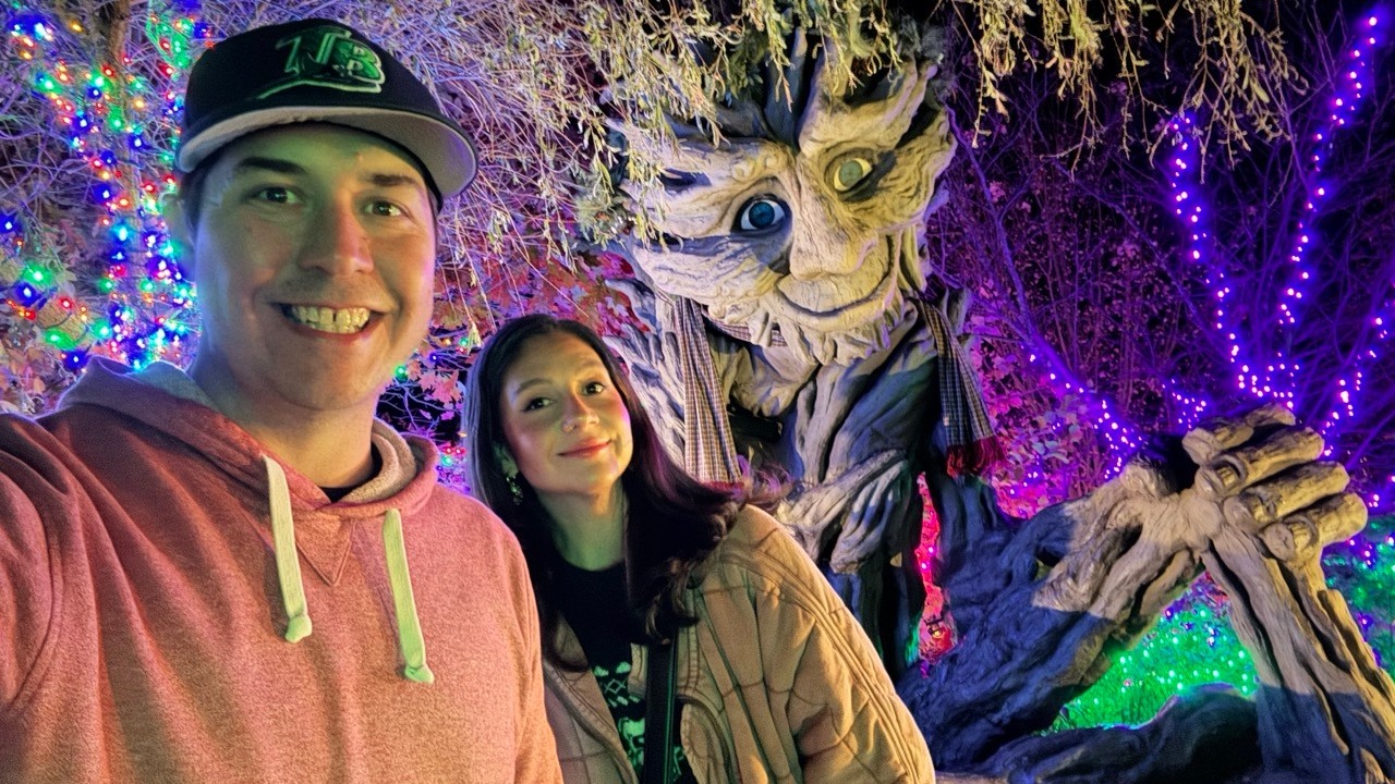 Anakeesta Gatlinburg Christmas 2025 - Premier Smoky Mountain Holiday Event Full Tour + WE SAW A BEAR