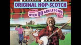 Video thumbnail of ""The Toorie On His Bonnet" - Scottish Céilídh Party Sing-a-Long"