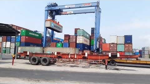 LOAD HÀNG HÓA CHO HẠ BÃI TẠI TÂN CẢNG CÁT LÁI