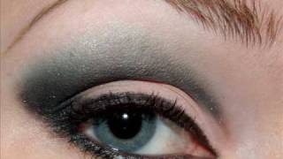 Prom Makeup: Defined Crease using MAC