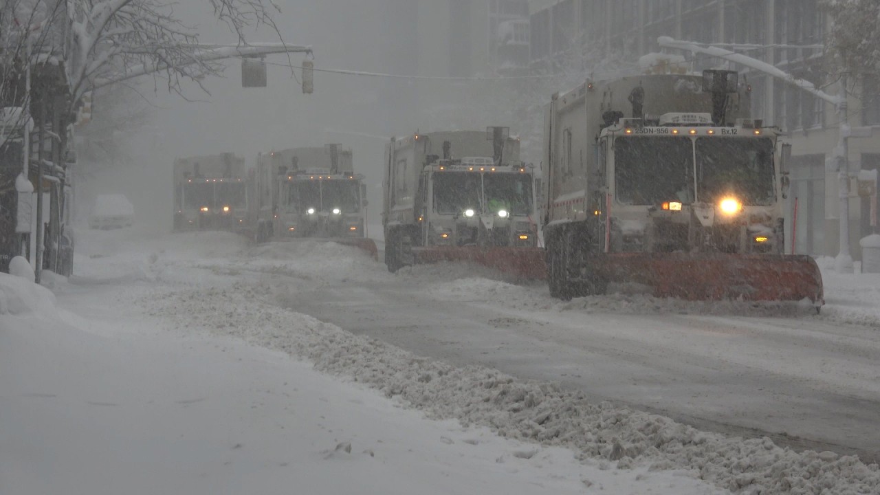 New York City West Side extreme Blizzard Conditions