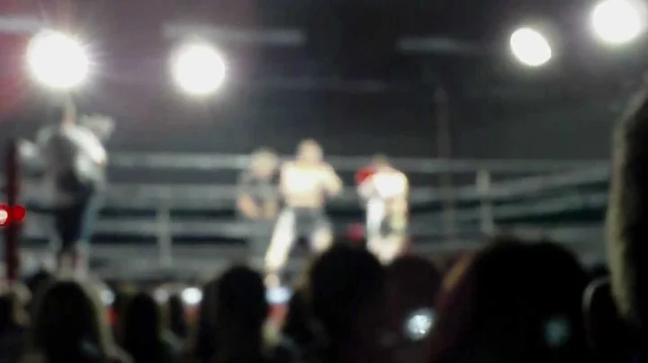 Stan "The Steamer" Peterec vs Tracey Hebert rd 2.AVI