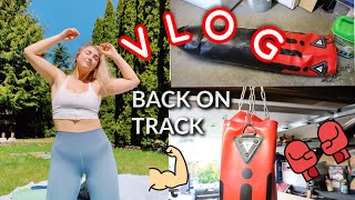 VLOG: Setting up my boxing bag // Get BACK on TRACK with me!