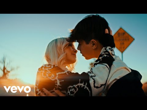Gavin Magnus - A Whole 'Nother Level (Official Video **FIRST KISS ON CAMERA**)