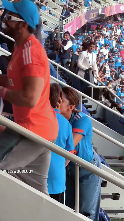 Deepika Padukone kissed SRK son Abram Khan at ICC World Cup | IND vs AUS | Honey Singh Songs