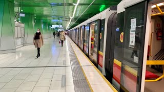 Poland, Warsaw, Metro Ride From Księcia Jza To Młynów, Cận Cảnh Ga Ngầm Metro