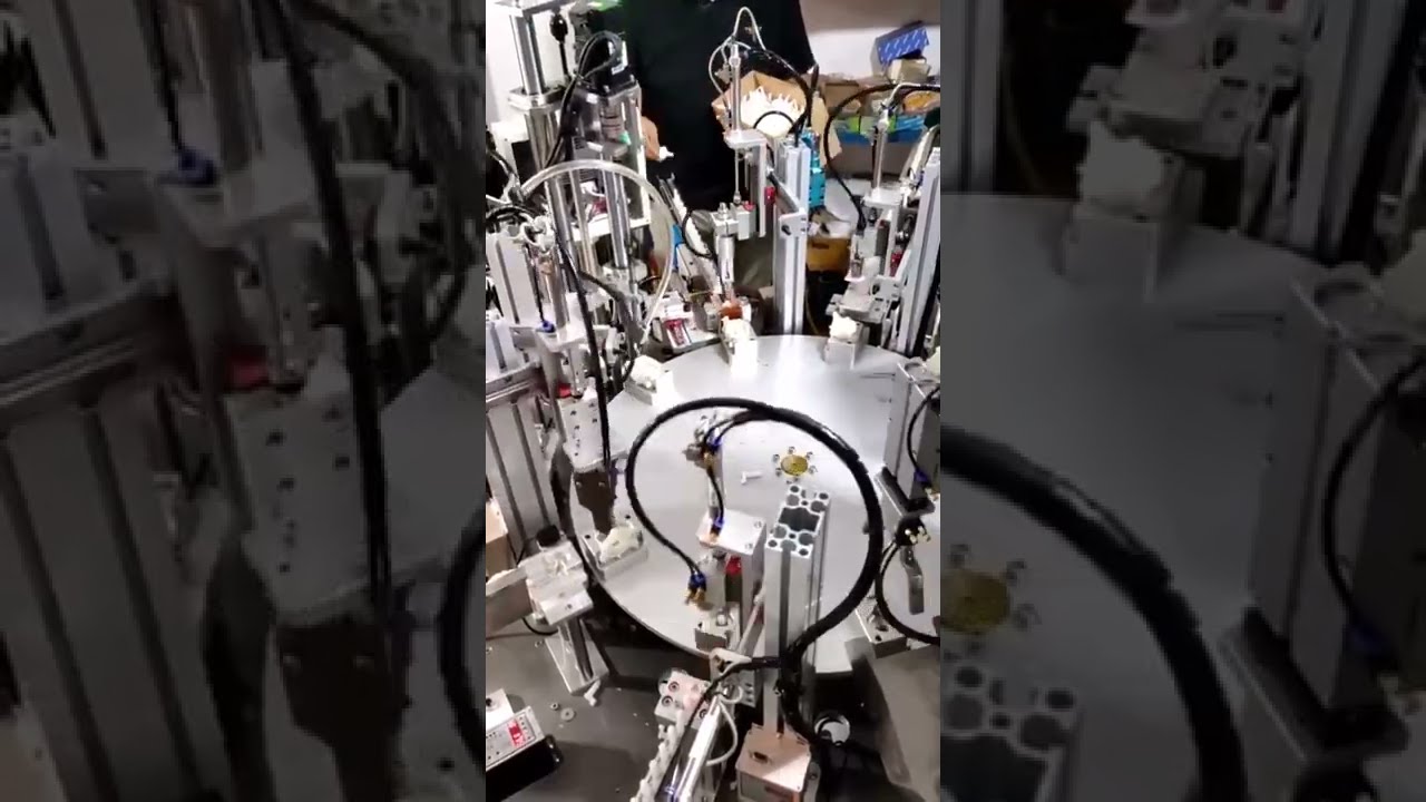 Automatic fan gearbox assembly machine