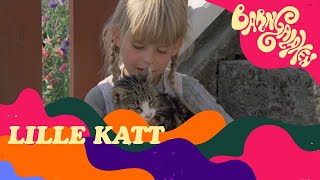 Lille Katt - Emil i Lönneberga - Officiell musikvideo! Resimi