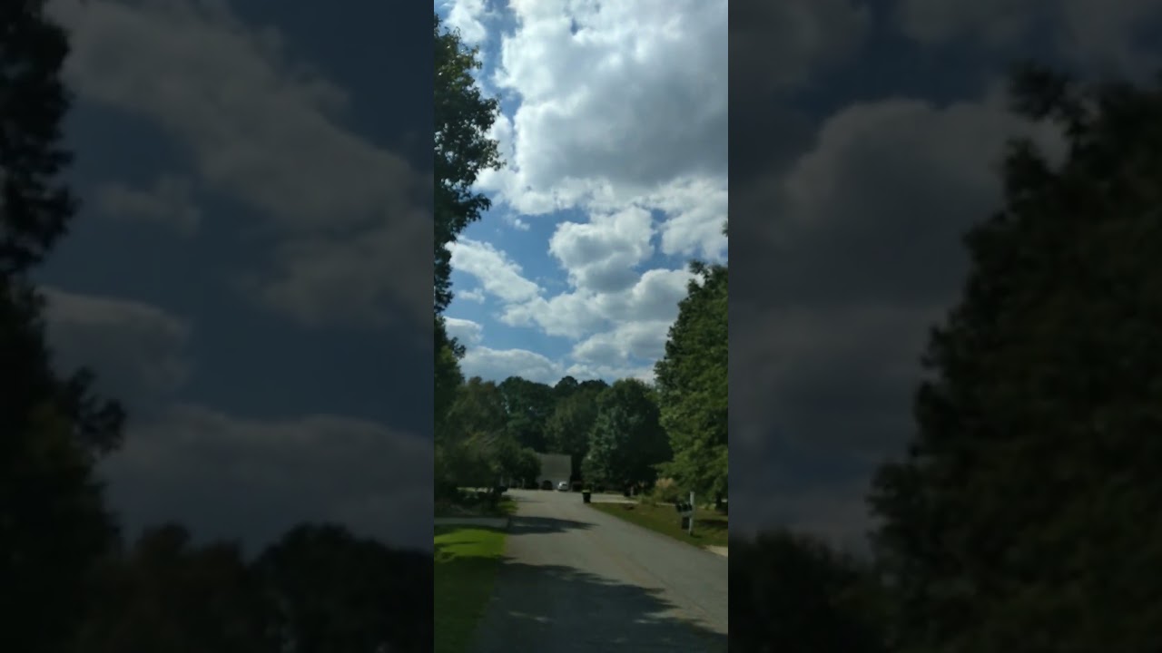 Mickey Mouse?? 🧐🤨 Naaaaaahhhh.... 😂😂 I'm trippin 🤣 