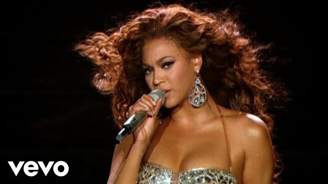 Клип green. Бьенсе 2007. Бейонсе в клипе Бейонсе. 2005 Beyonce Live. Бейонсе Грин Лайт фото.