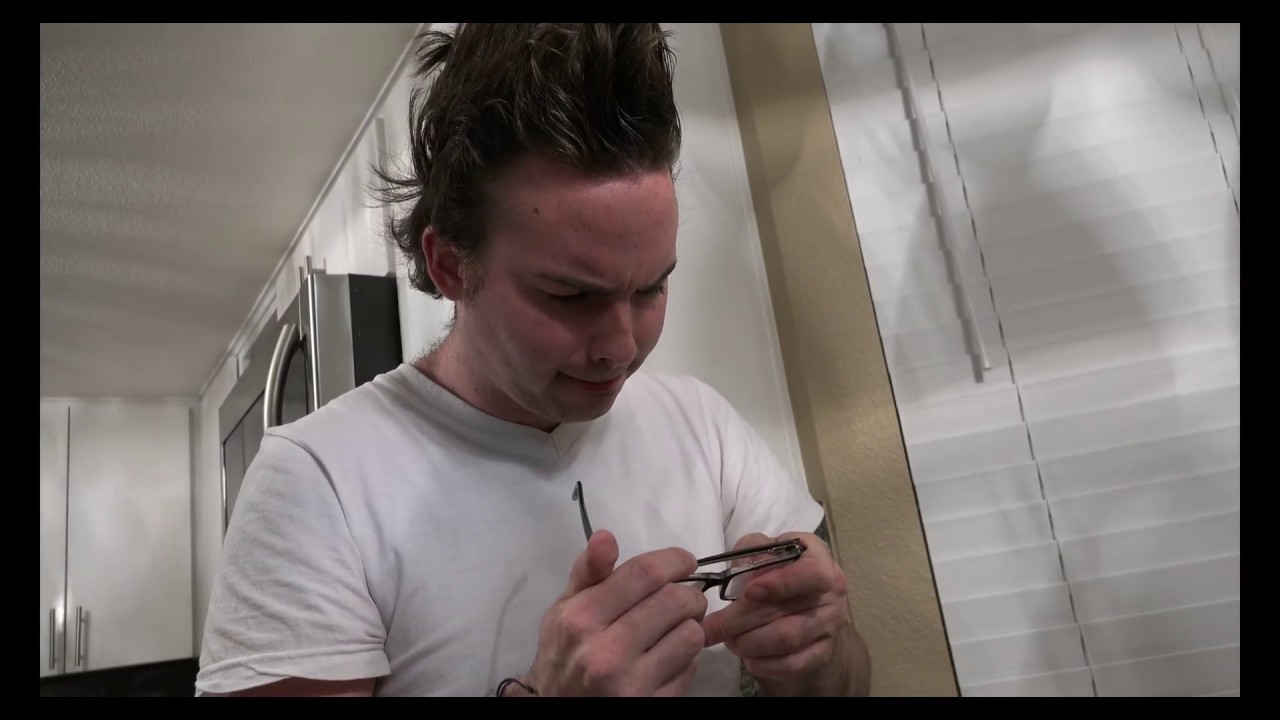 PSYCHO KID GIRLFRIEND AFTERMATH NERD RAGE OVER VIDEO GAMES BREAKS GLASSES!