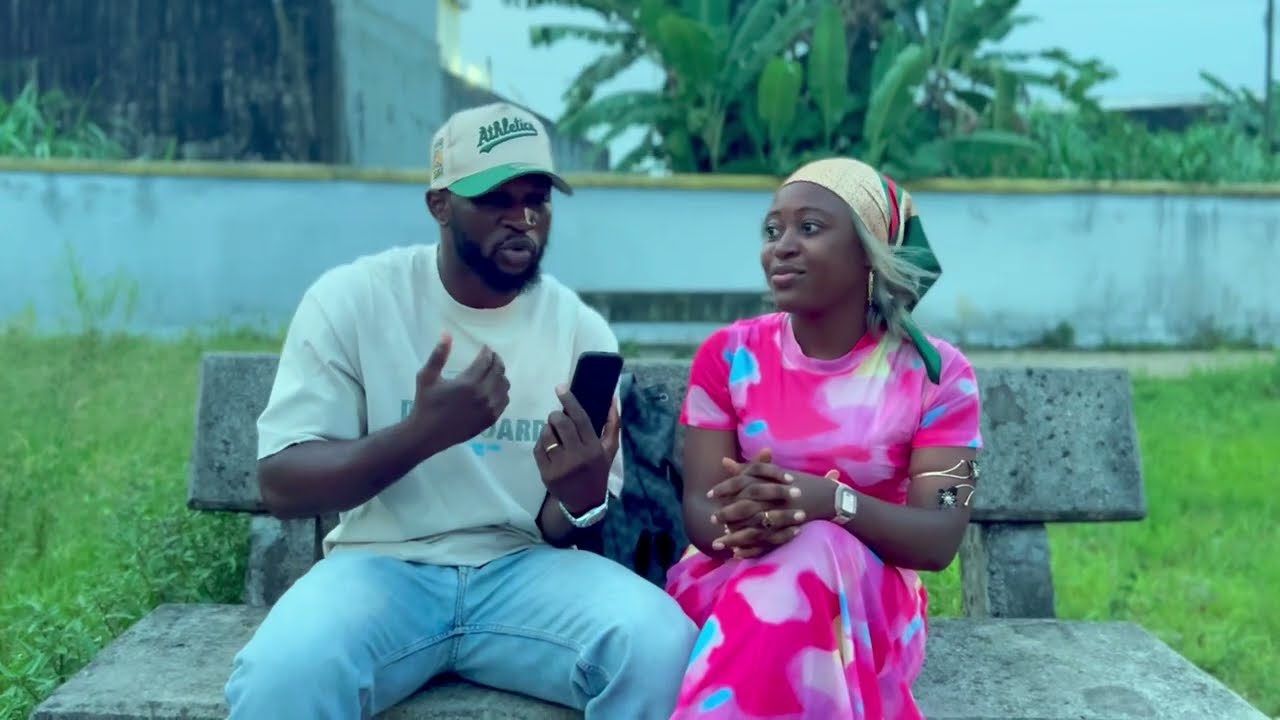 Test retour elle dit être avec son copain pour de l’argent 