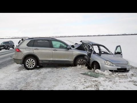 Занесло боком под кроссовер: смертельная авария возле города Кумертау