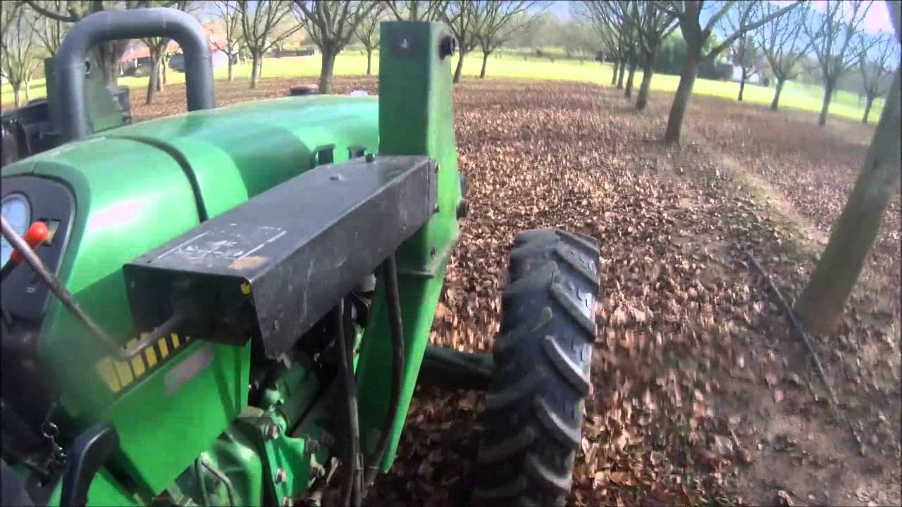 Broyage des feuilles 2015 YouTube — free download