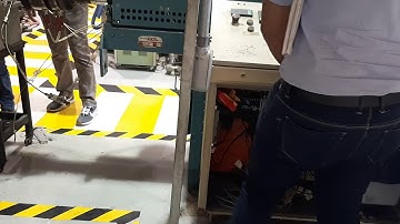 Extruder machine and Fluke 434 Power Quality Analyzer