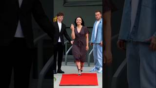 Star Model Walk Messi Live Spotlight