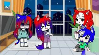 aku juga bisa ketawa psikopat 😢  (liat desk guys) :)