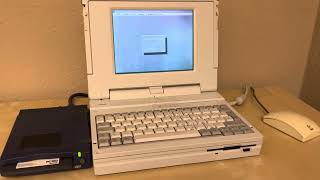 Windows 95 running on an Acer ACROS 325SE laptop with Am386 SX 25 MHz / 4 MB RAM