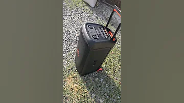 JBL Partybox 320 Outdoor Using 