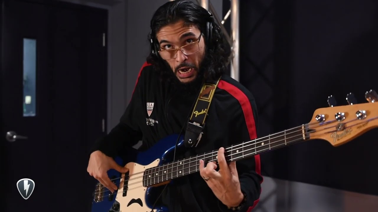 Moustapha Noumbissi - “Gold” (The Key Studio Sessions) adlı videoyu YouTube'da izle Moustapha Noumbissi - “Gold” (The Key Studio Sessions) adlı videoyu YouTube'da izle