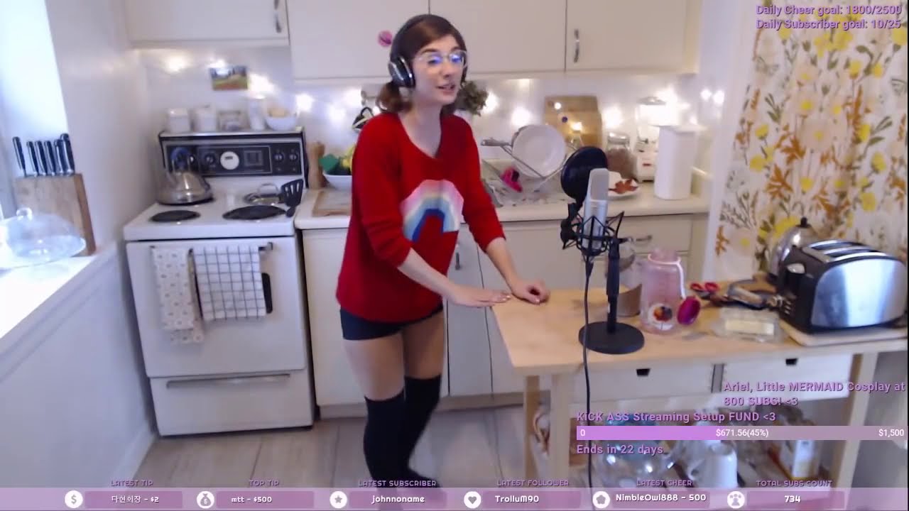 ⁣Sexiest Twitch Thots Caught Live 2019