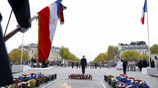 104 ans après l'armistice de 1918, des cérémonies du souvenir en France ou au Royaume-Uni