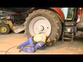 Cómo montar y desmontar un neumático agrícola?