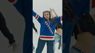 Impactante Alma Zarza Faster Clip 3