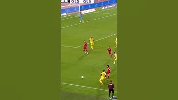 Jeremy Doku en action #footballentree #football #jeremydoku #doku #cr7 #kyllianmbappe #lamineyamal