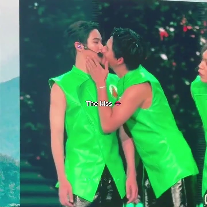 Winny kissing satang today at gf awake concert d1🤭#winnysatang #geminifourth #blmemes #bledit #bl