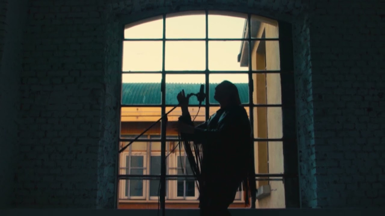 Watch Aaron - Urlare (Official Visual Video) on YouTube Watch Aaron - Urlare (Official Visual Video) on YouTube