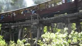 Nicole, Sally, Pei Qi and Grandma, Tiffany on Puffing Billy Train