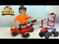 Машинки Hot Wheels MONSTER TRUCK. Игровой набор ХОТ ВИЛС Передвижной трамплин GFR15