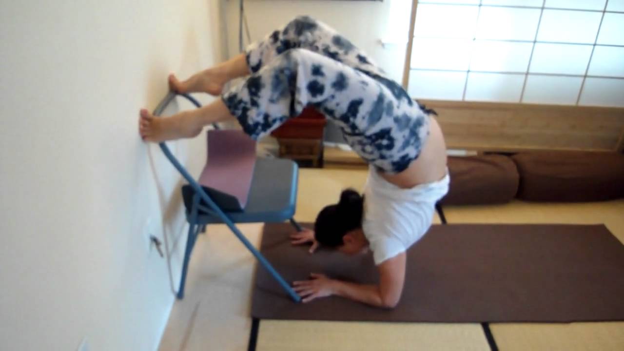 Scorpion Pose: Yoga Poses for Preparation – Upward Dog