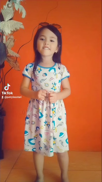 Video Tiktok Putri Lestari