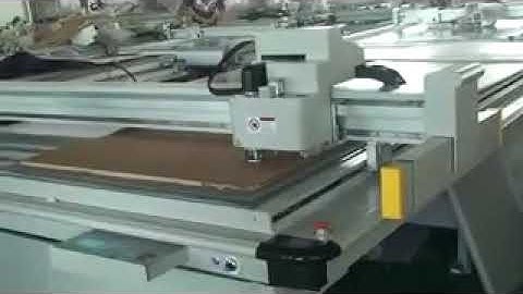 AOKE DCZ70 CNC flatbed cutter plotter 7 ply corrugated cardboard box digital v cut grooving machine