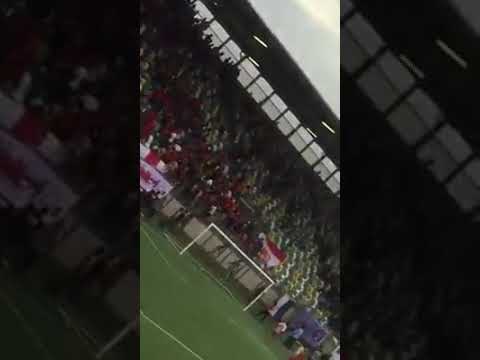 قمع ألتراس تيحا بويز بالرصاص الحي من قبل الأمن في تنقل المجموعة لمدينة بنغازي