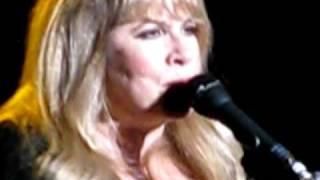 Video thumbnail of "Fleetwood Mac, Live O2 Dublin, 24 October 2009, Second Hand News"