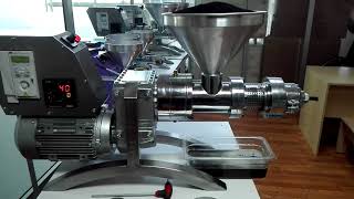 GM-1500 model soguk pres yag makinamizla çörekotu yagı cekimi coldpress oil machine