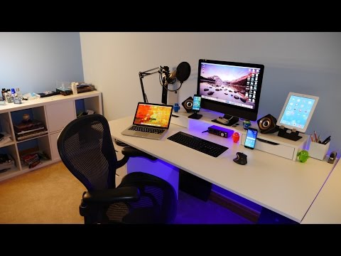 epic-room-tour-&-desk-setup-of-a-geeks-room-(2015)!